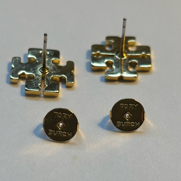 Tory Burch NWOT Stud earrings - Picture 3 of 5
